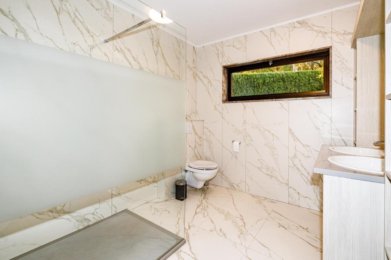 Luxueuse Et Spacieuse Villa Avec Sauna Et Piscine Malmedy Exteriör bild